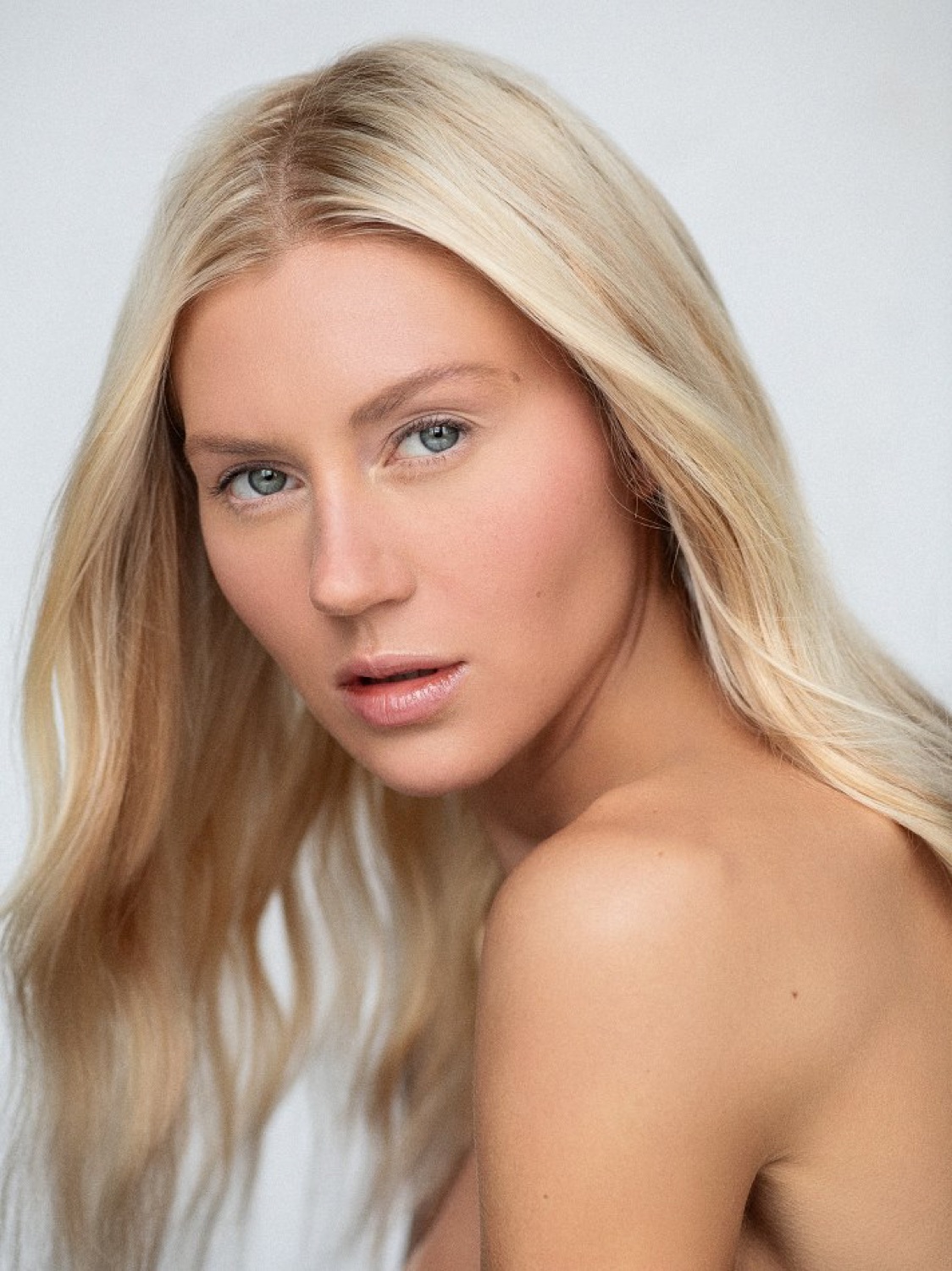 Shannon O'Connor, represented by VANTA